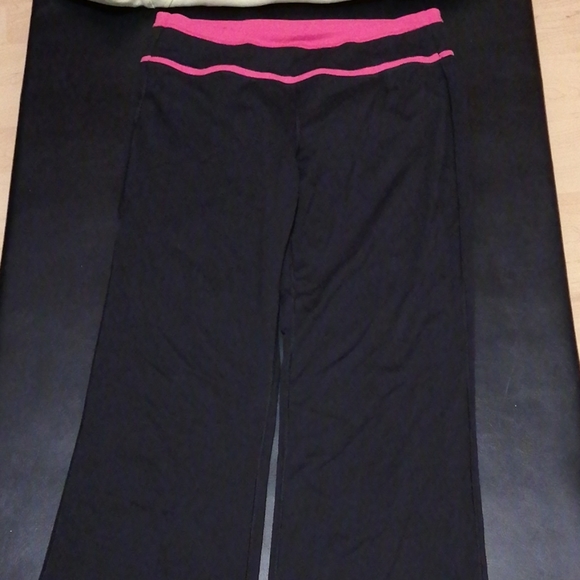 Victoria secrets pants - Picture 1 of 3